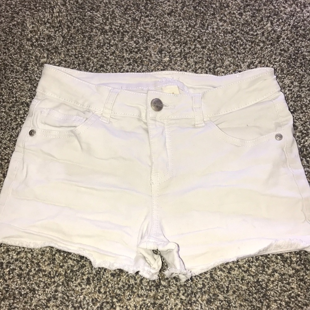 White short short jean shorts